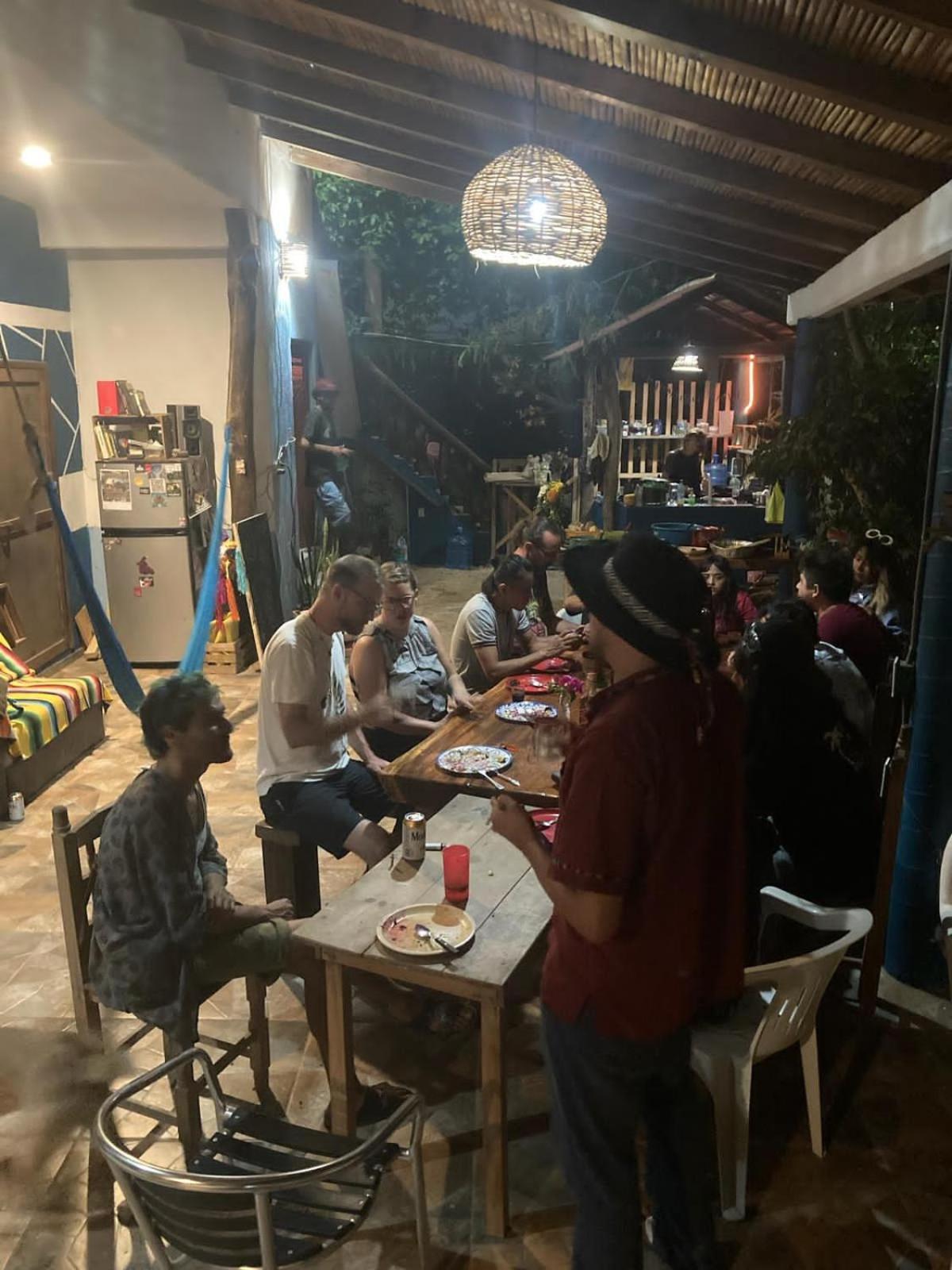 סיפוליטה Hostal Mar De Fondo מראה חיצוני תמונה